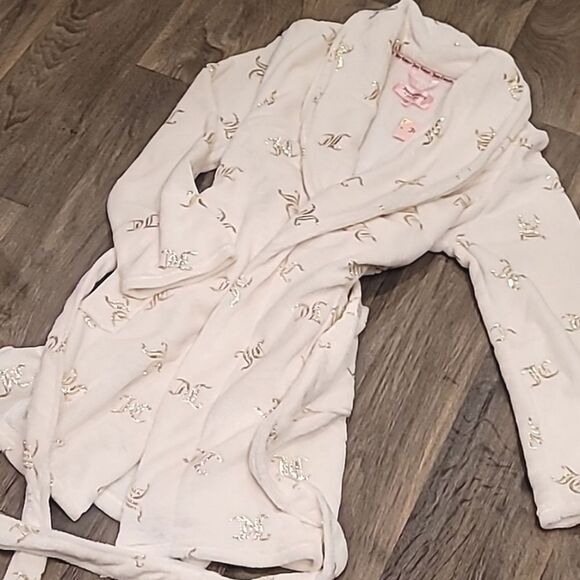 Juicy Couture JC Gold Embossed Logo Plush Robe - Picture 3 of 7